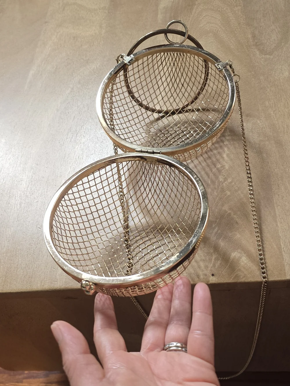 Vintage Gold Wire Mesh Sphere Orb Cage Clutch Bag Ring Top Handle Evening Purse